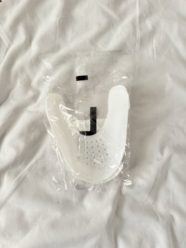 Shoe shield crease - 2x,